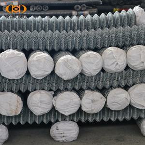 รั้วตาข่ายเคลือบไวนิลสีดำ 6 ฟุต ดีไซน์ทันสมัย สำหรับขอบเขตที่อยู่อาศัย โรงเรียน สนามกีฬา และความปลอดภัยของชุมชน - Product Image 3