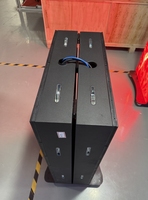Totem Urbain Intelligent IoT : Hub d'Information Publique Intégré, Borne Numérique Extérieure pour Station de Recharge de Véhicules Électriques et Orientation Piétonne