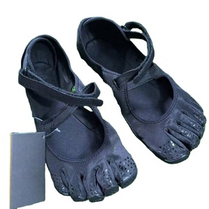 Authentic Vv Souls F-FiveFingers Yoga Shoes for Women Pilates Fitness Dance Shoes Breathable Split Toe Training Shoes - Product Image 1