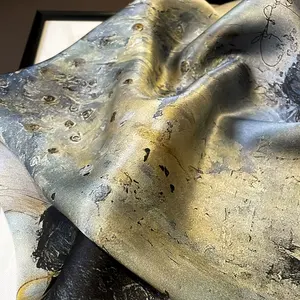 Écharpe en soie véritable de luxe de haute qualité 70*70cm, écharpes carrées, cadeaux haut de gamme pour femmes YKH0010 - Product Image 4