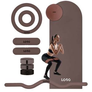 Kit de fitness personnalisé avec logo : ballon de yoga, anneau de Pilates, poids de cheville en silicone, bande de résistance pour étirements, kit de Pilates - Product Image 2