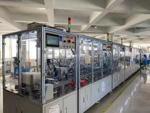 Mini Interruptor Automático de Cobre GXPR MCB DZ47-63 4.5/6kA Protección Li 1P/2P/3P/4P Gran Venta en la Feria de Cantón - Product Image 6