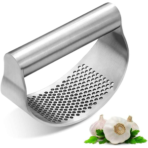 Presse-ail manuelle circulaire en acier inoxydable, courbée, écologique, durable, outil de cuisine en stock pour usage domestique - Product Image 2
