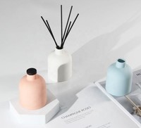 Parfum d'intérieur en gros, bouteille et boîte de diffuseur de roseau, vase rond en céramique