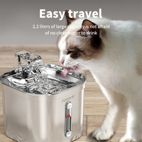 Fontaine pour chat d'intérieur portable 2L en acier inoxydable, pompe silencieuse, distributeur d'eau pour chiens, chats, puissance de charge de style solide, voyage