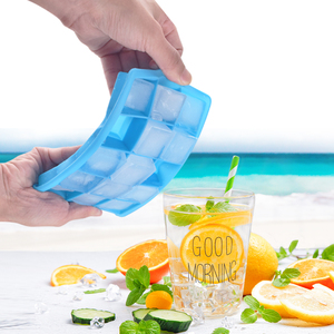 Biểu Tượng Tùy Chỉnh Bán Buôn BPA Miễn Phí Bền Cấp Thực Phẩm Silicone Ice Mold Maker Dễ Dàng Phát Hành Linh Hoạt Cubes Khay Với Nắp - Product Image 4