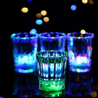 Bar Supply Led En Plastique Verre À Boire Tasse Liquide Eau Activé Allumer En Plastique Glowing Cup Boire Flash Lumière Led Tasse Tasse