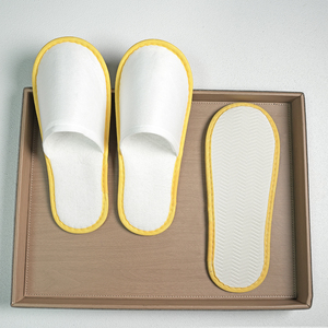 Pantuflas de <span class=keywords><strong>Hotel</strong></span> Personalizadas de Alta Gama, Sostenibles, con Logotipo, Acabado Cepillado, Comodidades para Cadenas de Hoteles Económicos - Product Image 4