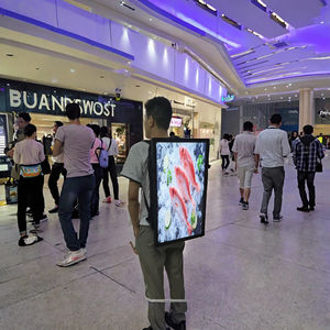 <span class=keywords><strong>Cartelera</strong></span> digital de 32 pulgadas para caminar, reproductor de publicidad móvil, Panel táctil LCD para mochila de marketing al aire libre, gráficos de texto - Product Image 3