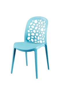 كرسي بلاستيكي بسعر منخفض من منفذ المصنع بتصميم منحوت مجوف يستخدم في غرفة الطعام والسرير