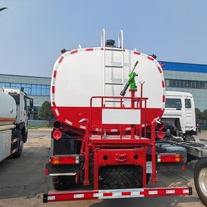 Camión Cisterna de Agua de Servicio Pesado de 6000 Galones/7000 Galones, Camión Cisterna Dongfeng 8x4 para Riego - Product Image 6