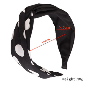 Maschera da Festa alla Moda con Grandi Pois in Poliestere, Copertura Integrale Fatta a Mano per Donne, Natale e Halloween - Product Image 3