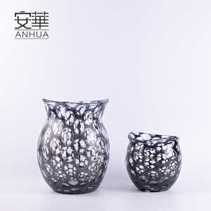 Juego de Jarrones de Vidrio Soplado a Mano, Estilo Art Deco Moderno, Negro con Puntos Blancos, Decorativos para el Hogar y Bodas - Product Image 2