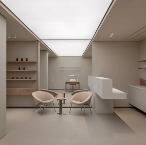 Conception d'intérieur de salon de manucure de luxe et solution complète de mobilier pour magasin - Product Image 1