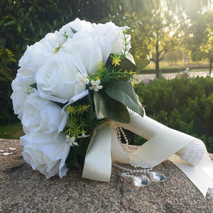 Bouquet <span class=keywords><strong>de</strong></span> fleurs artificielles en tissu fait main, bouquet <span class=keywords><strong>de</strong></span> roses pour la mariée, pour mariage et fête des mères, style coréen portable - Product Image 2
