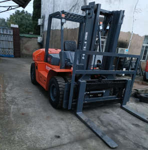 Chariot élévateur Heli 50 d'occasion de haute qualité, Chine, 5 tonnes, hauteur de levage de 5 mètres, diesel, composants PLC, modèle 2023, 1 an - Product Image 2