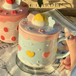 Taza de cerámica <span class=keywords><strong>Lolita</strong></span> con tapa para niñas, taza de agua potable, taza de alivio de fresa, taza de corazón femenina - Product Image 2