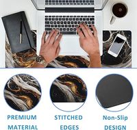 Grand tapis de souris de jeu en marbre noir et or avec repose-poignet, design de dessin animé, base en caoutchouc imperméable antidérapante, bords cousus