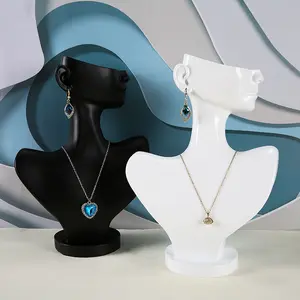 DS-84 Tischplatte kleine Halskette Ohrring Schmuck Ausstellungen Tarnung Jewelry Bust