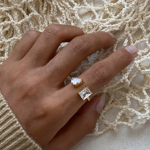 Bague ouverte X&L de luxe délicate en ZIRCON, plaquée or 18 carats, en acier inoxydable, inaltérable, bijoux minimalistes tendance, vente en gros - Product Image 2