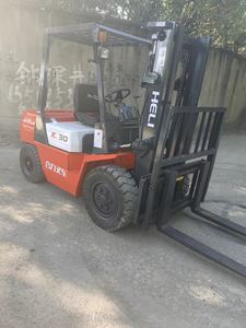 Precio bajo Carretilla elevadora diésel usada Heli CPCD30 Carretilla elevadora de 3 toneladas a la venta - Product Image 4