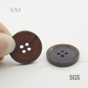 Nút Áo Sơ Mi 4 Lỗ Màu Đen Bằng Nhựa Cơ Bản - Product Image 5