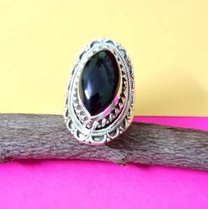 925แหวนเงินสเตอร์ลิงสไตล์คลาสสิกชุดง่ามพลอยนิลสีดำธรรมชาติสำหรับงานแต่งงานของขวัญครบรอบผู้หญิง - Product Image 3