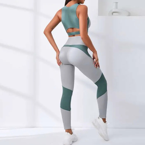 Set <span class=keywords><strong>Yoga</strong></span> <span class=keywords><strong>di</strong></span> Alta Qualità, Abbigliamento Fitness da Palestra per Donne, Collezione 2026, Top e Leggings Bicolore per Signore - Product Image 4