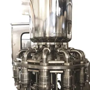 Içme suyu şişesi su paketleme makinesi xgf 16-12-6 CGF su durulama kapaklama 3in1 monoblok