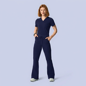 Conjunto de uniforme médico azul marino para mujer, de poliéster y rayón, con top de punto con cuello en V y pantalones con cordón, sin costuras, apto para detección de agujas - Product Image 1