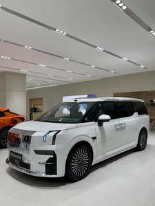 Meilleur <span class=keywords><strong>Prix</strong></span> 2026 ZEEKR 009 Édition Ultra 7 Places Luxe Véhicule Électrique Pur EV MPV Premium Nouvelle Énergie Voiture <span class=keywords><strong>Neuve</strong></span> de Chine - Product Image 1