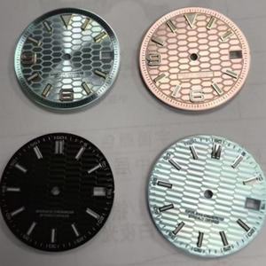 Reloj de Lujo de Cuarzo para Hombre con Logotipo Personalizado, Acero Inoxidable con Revestimiento PVD Especial Popular OEM ODM - Product Image 3