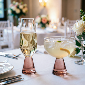 Lot de verres à pied colorés pour cocktails, verres à boire créatifs à pied épais, verres à vin, flûtes à <span class=keywords><strong>champagne</strong></span> - Product Image 6
