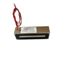 F852820 Taille 85*28*20mm Forme rectangulaire 12V 24V CC Micro-lève-charge électromagnétique Bobine en fer Puissance 5W Cycle de service 100% Force de maintien