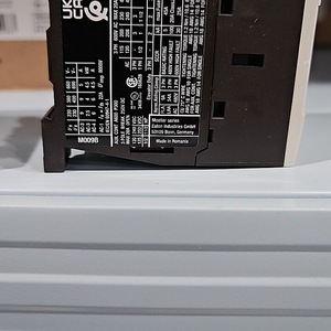 Contactor Eaton DILM9-10 220V 50/60Hz CA, Montaje en Riel DIN - Product Image 3