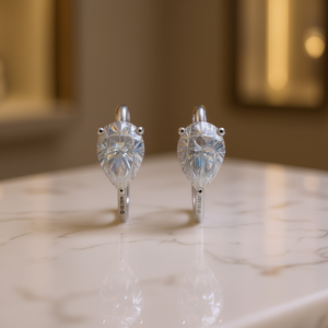 Orecchini Olensw in Oro Bianco con Diamanti Taglio a Pera, Colore D Naturale, Certificati GIA, Gioielli Classici da Sposa per Donna - Product Image 2