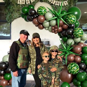 137-teiliges Tarnfarben-Ballon-Girlanden-Set Grüne und Braune Sternballons für Armee-Jagd-Camping-Themen Geburtstagsfeier-Dekorationen - Product Image 3