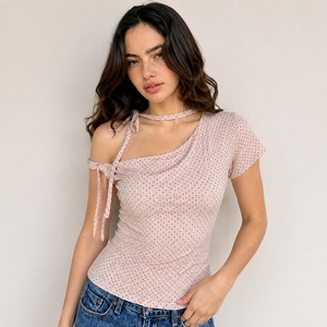 T-shirt asymétrique à pois pour femme, col noué sur le devant, manches courtes, mignon et décontracté, idéal pour l'été et les étudiantes - Product Image 1