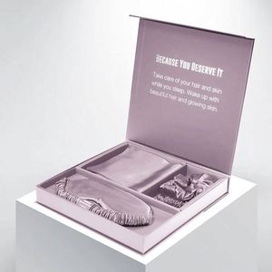 Ensemble cadeau de luxe en soie de mûrier 100% pure tissée, comprenant une taie d'oreiller et un masque pour les yeux, avec broderie, anti-bactérien, personnalisable - Product Image 1