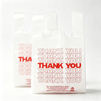 Sacs de courses en plastique personnalisés avec impression en gravure, en PE, à poignées, jetables, pour t-shirts de remerciement
