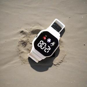 Montre d'étudiant de mode, électronique de Digital avec des caractéristiques de sport - Product Image 1