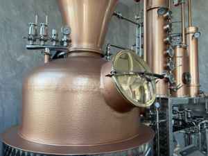 Chaudière alambique à alcool en cuivre 450L Moonshine Colonne Pot Still Distillery Equipment for <span class=keywords><strong>Ethanol</strong></span> Distillation Processing - Product Image 4