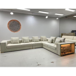 Canapé de villa de style européen moderne et luxueux, tissu italien, canapé d'angle réglable, trois places, couleur personnalisée - Product Image 1