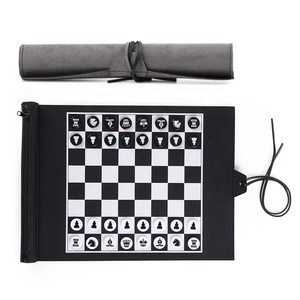 2023 di lusso portatile in pelle Roll da viaggio a <span class=keywords><strong>scacchi</strong></span> Set di giochi da tavolo per adulti Design personalizzato del produttore di giochi da tavolo - Product Image 1