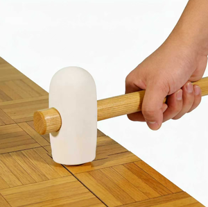 مطرقة مطاطية طبيعية بمقبض خشبي عالية الجودة للاستخدام الصناعي قابلة للتخصيص حسب الطلب بأحجام 8 أونصة/16 أونصة/24 أونصة - Product Image 5