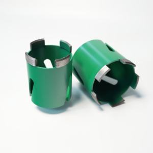 Broca de Diamante de 68mm com Segmentos Arix para Perfuração de Furos em Concreto, Granito e Pedra - Product Image 1