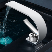 Robinet de lavabo chromé en laiton massif cascade robinet d'évier de salle de bain grand bec rond mitigeur Torneira Banheiro