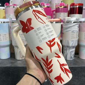 El Más Vendido de Amazon: Vaso Térmico de Acero Inoxidable de 40oz con Asa, Réplica 1:1 de la Famosa Marca H2.0 StanL Cup, Regalo Perfecto - Product Image 4
