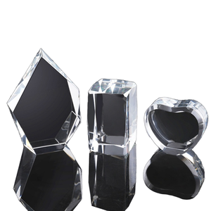 Irregular Carving Crystal Handicrafts Laser Engraving Unique Transparent Custom Logo Modern Animal Design Crystal Cubes