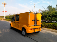 Camion de livraison électrique fermé à double cabine, véhicule utilitaire, mini-fourgonnette pour usage en station balnéaire, usine ou entrepôt
